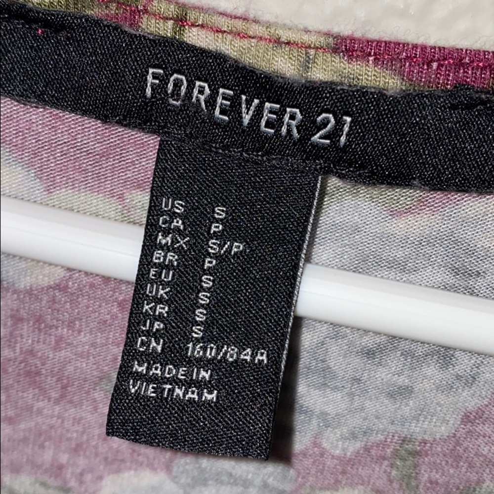 2 for $20 Women’s Floral dress - Picture 3 of 4
